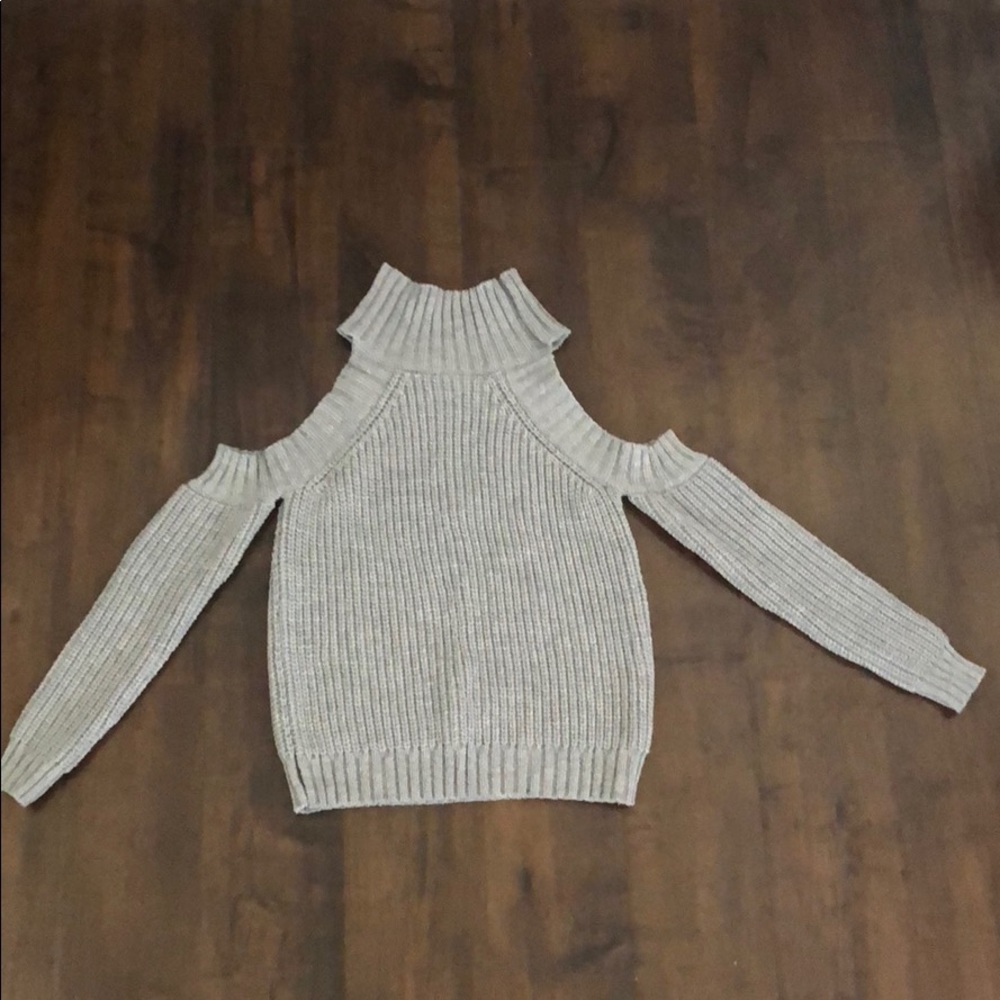 Cold shoulder sweater,  excellent condition!